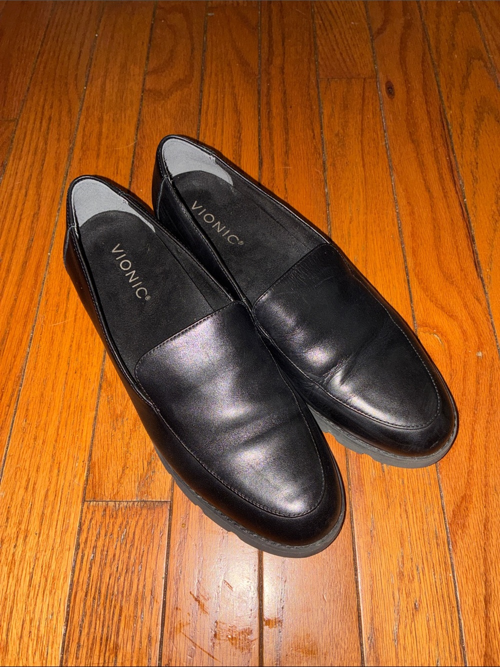Vionic Women’s Kensley Black Leather Slip-On Loafers